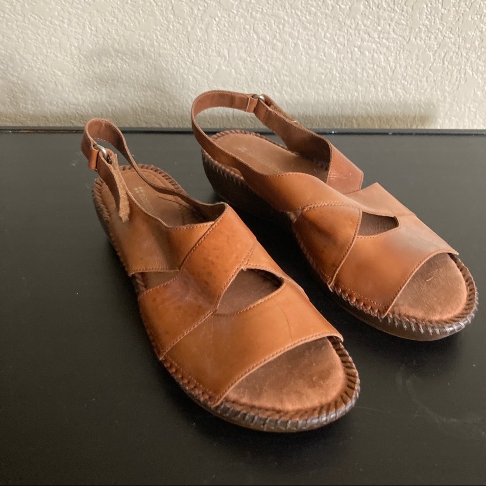 Revolve Caramel Leather Cross Strap Sandal